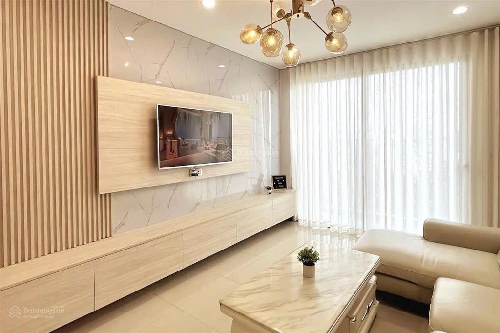 Cần bán căn 2pn hà đô q10 tầng đẹp view thoáng, suất oto có sổ hồng