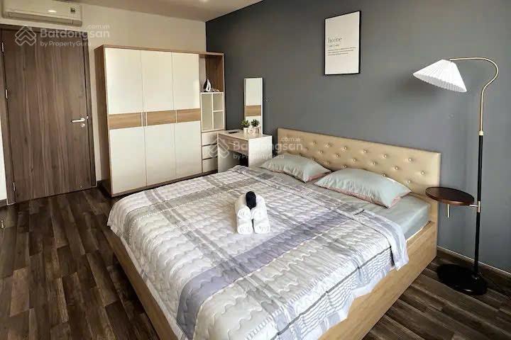 Cần bán căn 2pn hà đô q10 tầng đẹp view thoáng, suất oto có sổ hồng