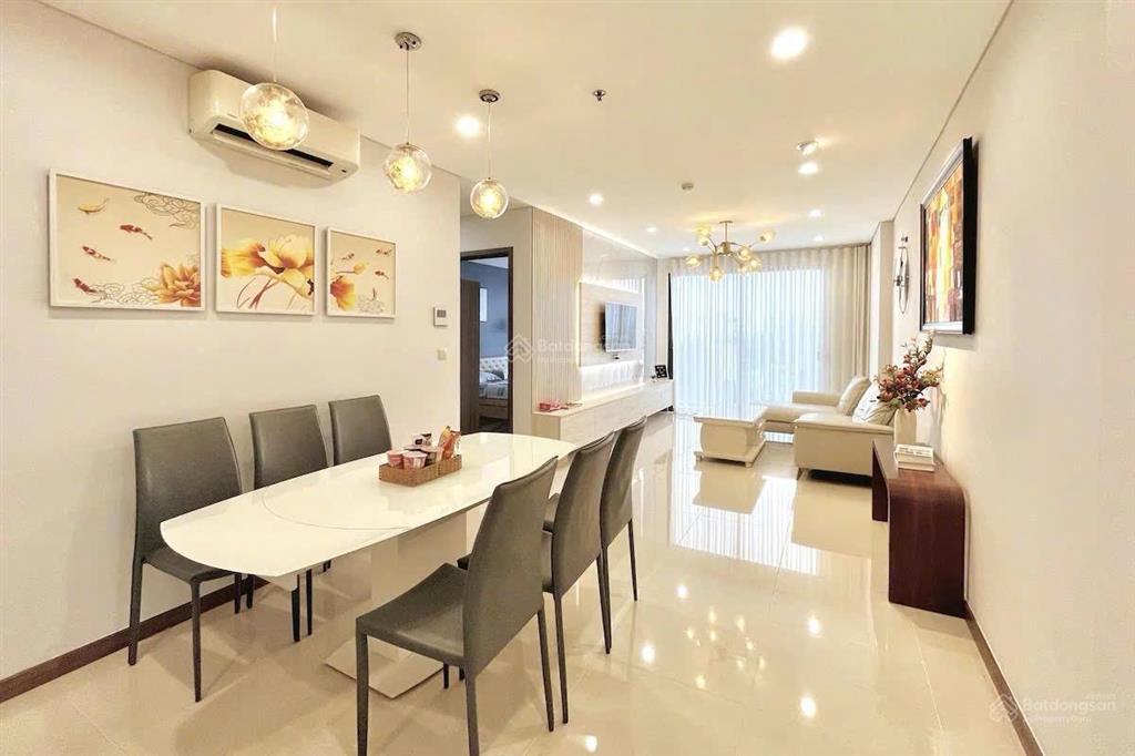 Cần bán căn 2pn hà đô q10 tầng đẹp view thoáng, suất oto có sổ hồng