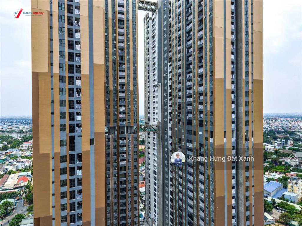 Em cần bán cc a&t sky garden, 2,68 tỷ, 74m2, view hồ gươm xanh, tầng cao còn tl