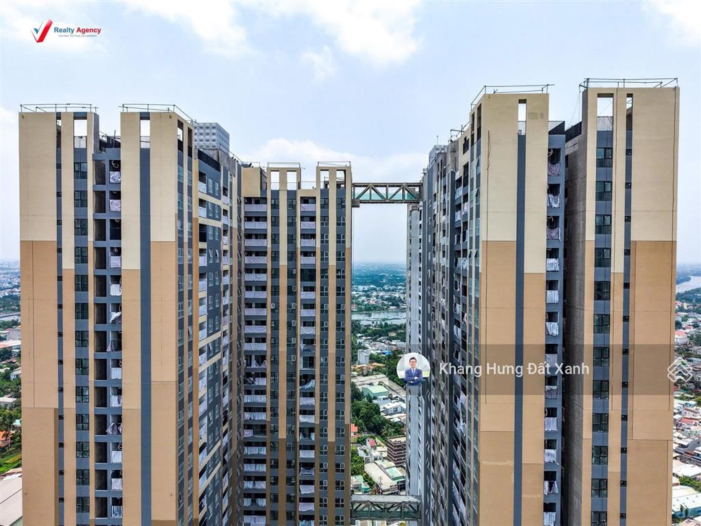 Em cần bán cc a&t sky garden, 2,68 tỷ, 74m2, view hồ gươm xanh, tầng cao còn tl