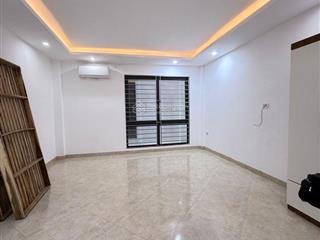 Nhà 5 tầng 35 m lĩnh nam, gần ô tô giá 6,78 tỷ sđcc