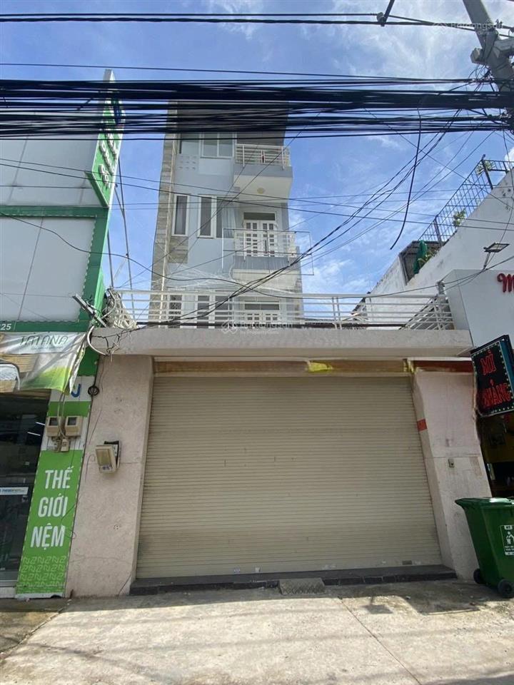 Cho thuê tòa nhà mặt tiền lương định của  1 trệt 3 lầu, hot nhất khu vực