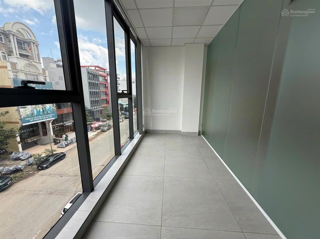 Cho thuê văn phòng ngay đảo kim cương mặt bằng trống 72m², giá 16 triệu/tháng