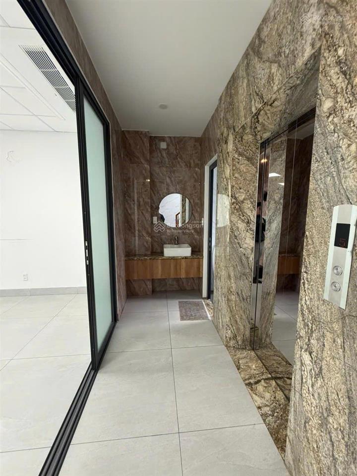 Cho thuê văn phòng ngay đảo kim cương mặt bằng trống 72m², giá 16 triệu/tháng