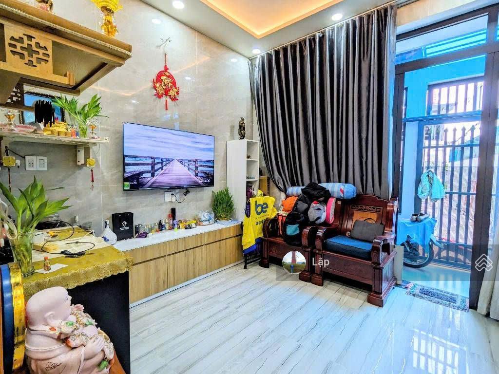 Bán nhà 2 mặt tiền ko lộ giới 5x9m  xây dựng kiên cố  chính chủ đang ở
