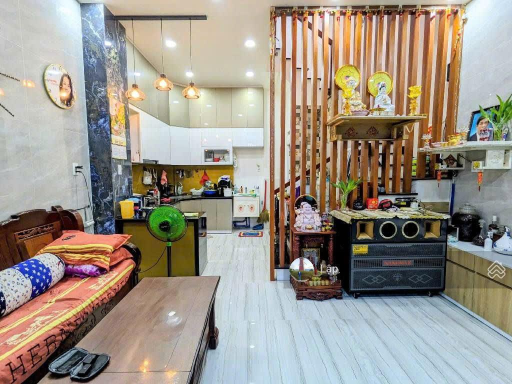 Bán nhà 2 mặt tiền ko lộ giới 5x9m  xây dựng kiên cố  chính chủ đang ở
