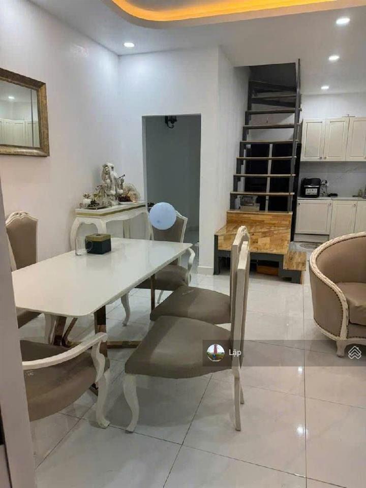 Nhà mới cấp 4 có sân rộng ngay cầu long kiểng  dt 5,2x22m