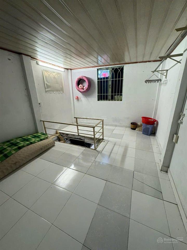 Bán nhà shr hoàn công đủ chính chủ  kdc hiện hữu  02 tầng 3,7x7m