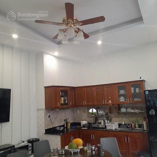 Kdc hiện hữu  ngay cầu ông bốn xe hơi quay đầu  03 tầng 7x12m