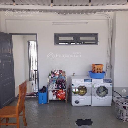 Kdc hiện hữu  ngay cầu ông bốn xe hơi quay đầu  03 tầng 7x12m
