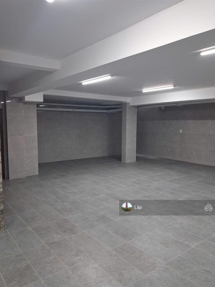 Nhà mới chưa sử dụng tự do bố trí  kdc himlam 04 tầng 10x20m