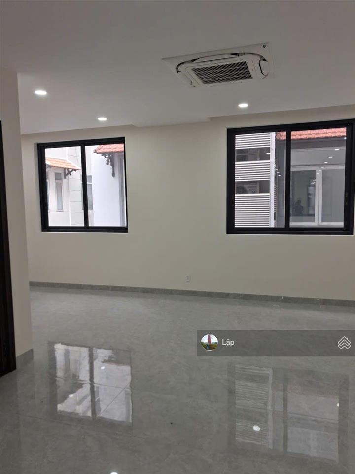 Nhà mới chưa sử dụng tự do bố trí  kdc himlam 04 tầng 10x20m