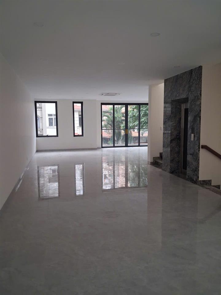 Nhà mới chưa sử dụng tự do bố trí  kdc himlam 04 tầng 10x20m