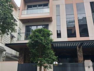 Nhà mới chưa sử dụng tự do bố trí  kdc himlam 04 tầng 10x20m