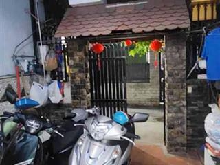 Nhà hoàn công đủ có sân vườn ngay hoàng trọng mậu  02 tầng 3,6x16m