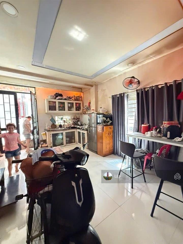 Vị trí cực đắc địa cách xe hơi 7m đường số tân quy  02 tầng 4,2x10m