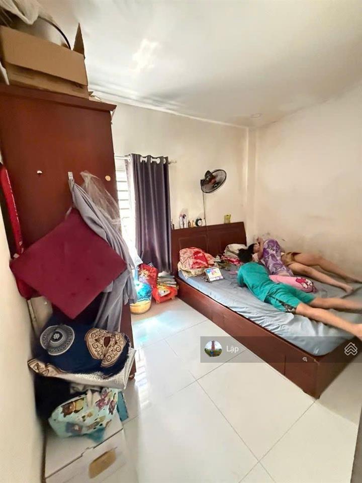 Vị trí cực đắc địa cách xe hơi 7m đường số tân quy  02 tầng 4,2x10m
