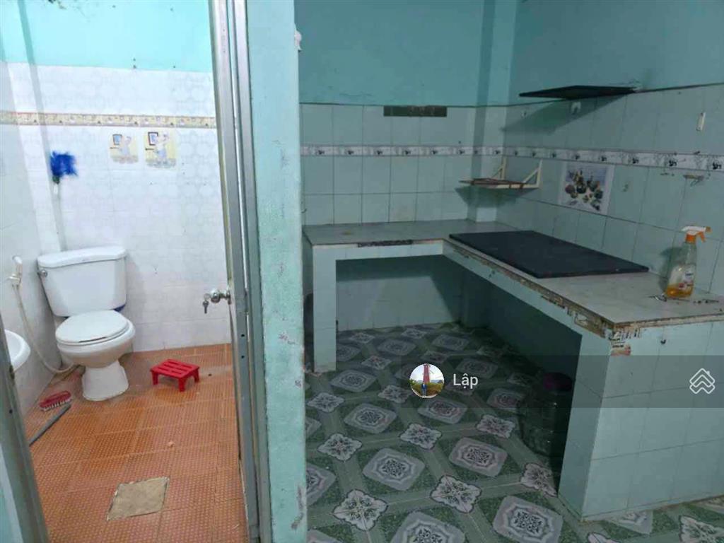 Cấp 4 hiện hữu ngay him lam giá tốt đầu tư  dt 4x15,7m