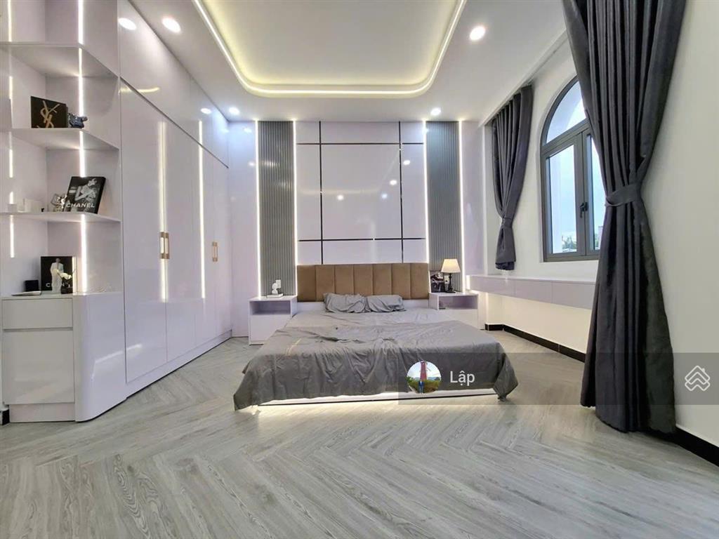 Nhà mới nở hậu full nội thất hẻm xe hơi  shr hỗ trợ vay  03 tầng 4,9x11m