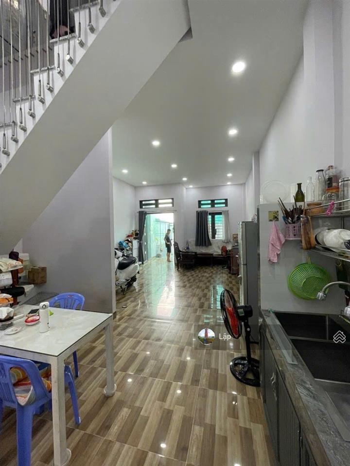 Nhà hẻm xe hơi 6m ngay cầu long kiểng  02 tầng 5x24m