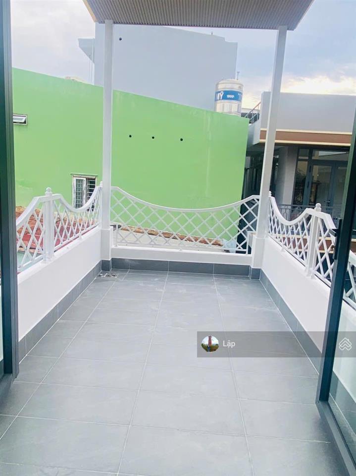 Nhà shr kdc hiện hữu ngay chợ phú xuân  02 tầng 6x10m
