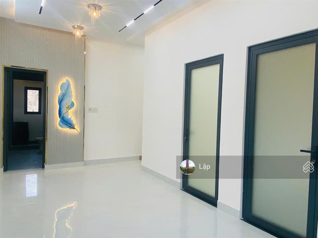 Nhà shr kdc hiện hữu ngay chợ phú xuân  02 tầng 6x10m