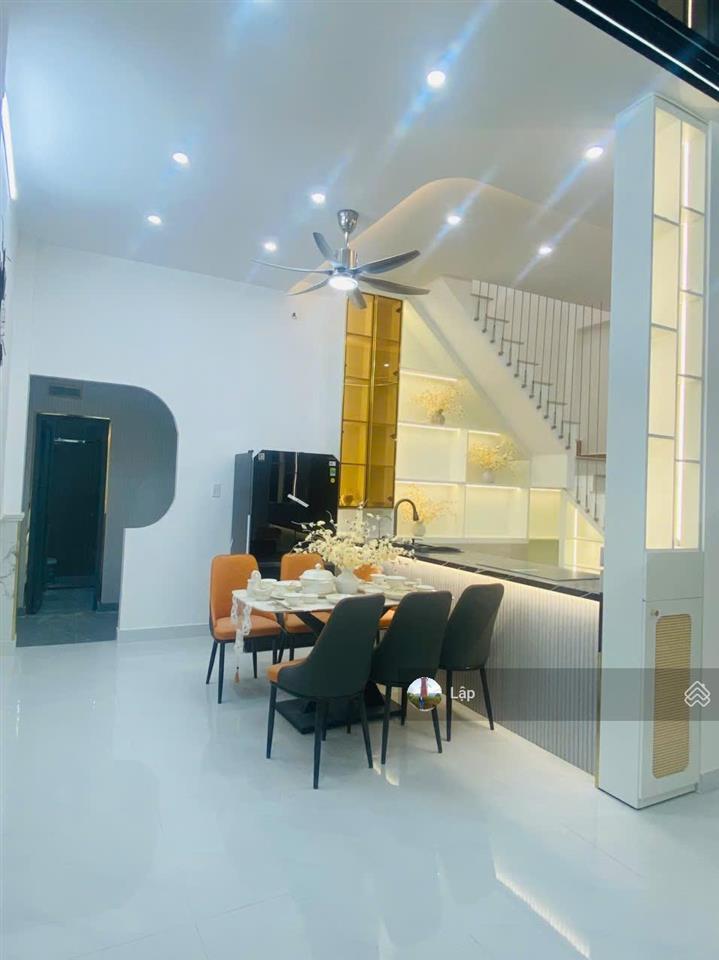 Nhà shr kdc hiện hữu ngay chợ phú xuân  02 tầng 6x10m
