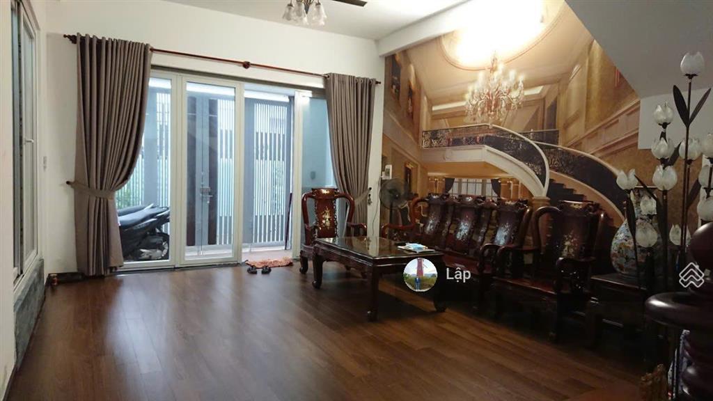 Nhà hẻm xe hơi ngay hoàng quốc việt, 05pn, 03 tầng ngang 5 nở hậu 7