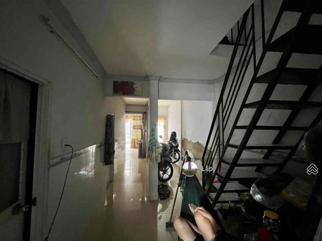 Nhà cấp 4  quy hoạch ra mặt tiền đường 16m  còn 70m2 đất hiện hữu dt 6,5x21m