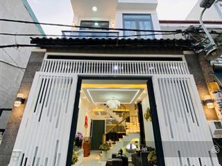 Nhà mới đẹp đáng sống 30m ra mặt tiền lớn  kdc hiện hữu 04 tầng
