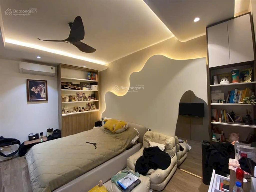 Nhà hxh 8m đường 3/2, q. 11  dt 8mx33m nở hậu đẹp  cn 305m2  ctxd hầm 11 tầng giá 30.5 tỷ