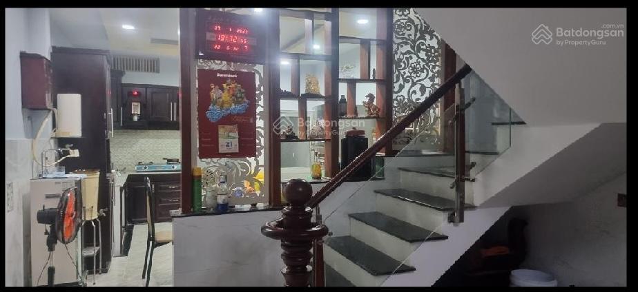 Bán nhà mặt tiền gần đường số 10 kdc bình hưng, bình chánh.  0906 398 *** phú