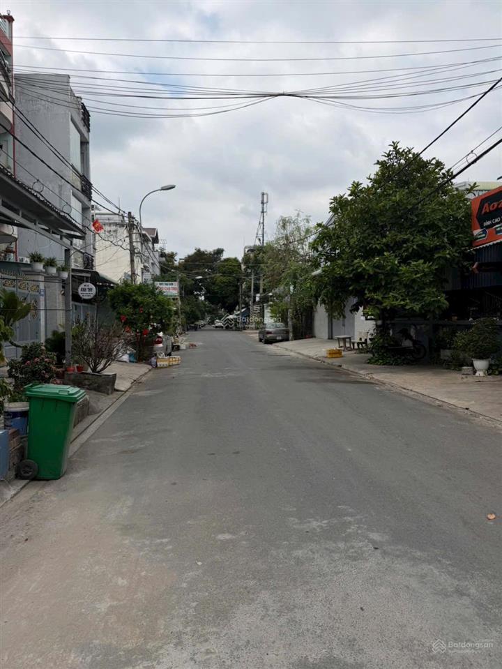 Bán nhà 3 tầng mặt tiền ngay đường 10 kdc bình hưng . bình chánh .   0906 398 *** phú hào