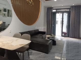 Bán nhà đẹp lung linh 4 tầng. phạm hùng. p chánh hưng. tặng full nội thất