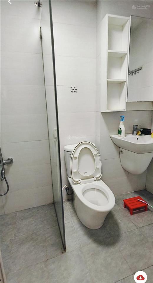 Bán nhà 2 lầu mặt tiền gần đường 10 kdc bình hưng. bình chánh.  0906 398 *** phú