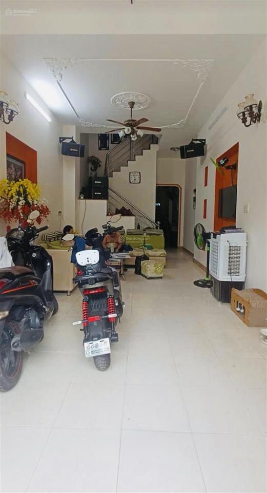 Bán nhà mặt tiền ngay đường 10 kdc bình hưng. tphcm