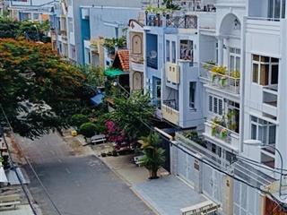 Bán nhà mặt tiền ngay đường 10 kdc bình hưng. tphcm