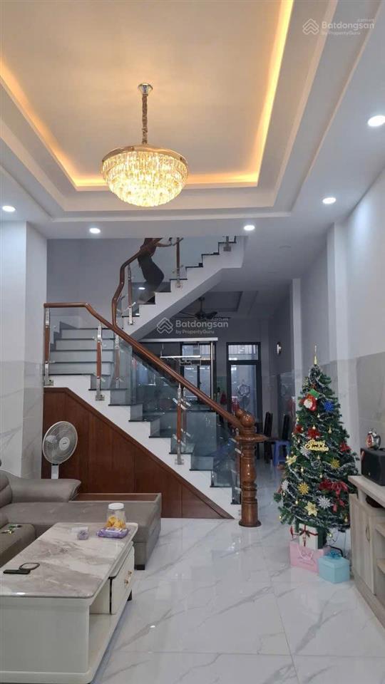 Bán nhà mặt tiền gần đường 10 kdc bình hưng, tphcm