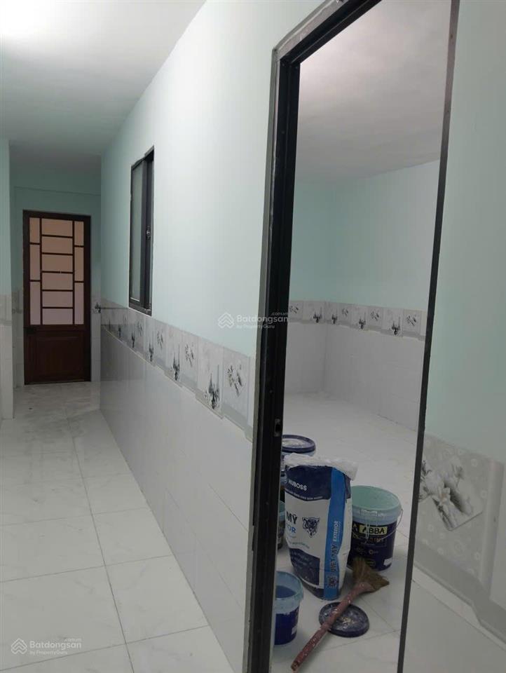 Bán nhà vừa xây xong, giá tốt, nhà đẹp, sang, hỗ trợ vay, yên tĩnh và chất lượng