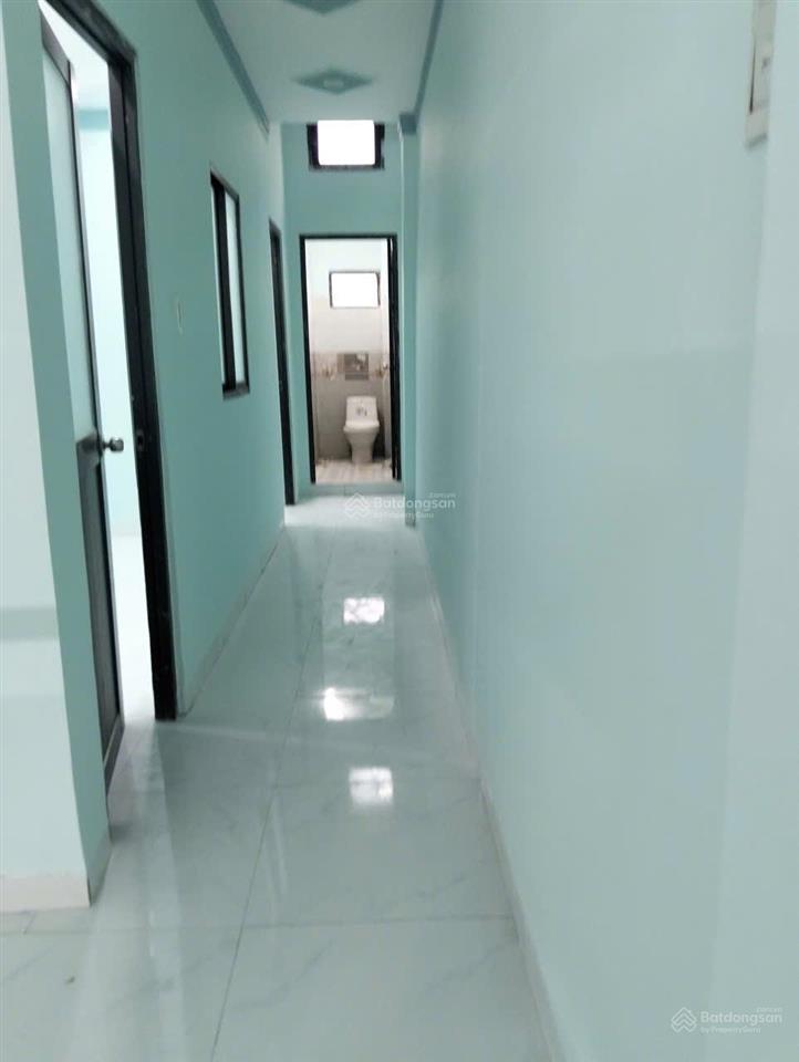 Bán nhà vừa xây xong, giá tốt, nhà đẹp, sang, hỗ trợ vay, yên tĩnh và chất lượng