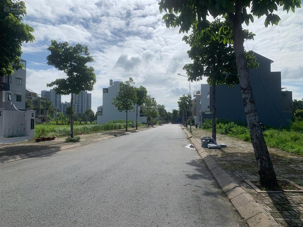 Chủ gửi lô biệt thự song lập kdc nam phan kikyo giá siêu tốt.  0919 389 *** mr tân