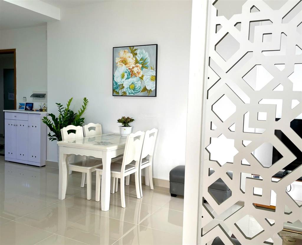 Bán căn đẹp nhất chung cư the park residence  nhà bè 2pn 2wc giá 3ty5 còn giảm  0376 222 ***