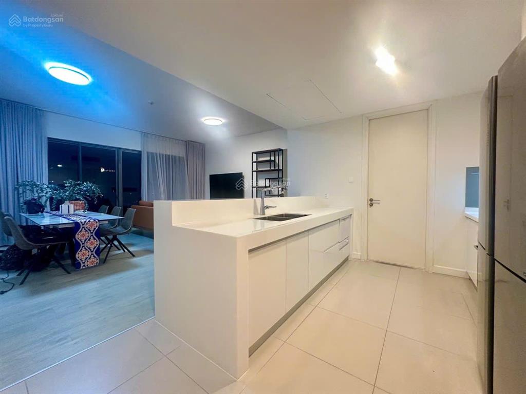 Bán gấp căn hộ gateway thảo điền, 4pn 3wc, 145m², tầng cao, view sông + landmark 81, giá chỉ 23,5tỷ