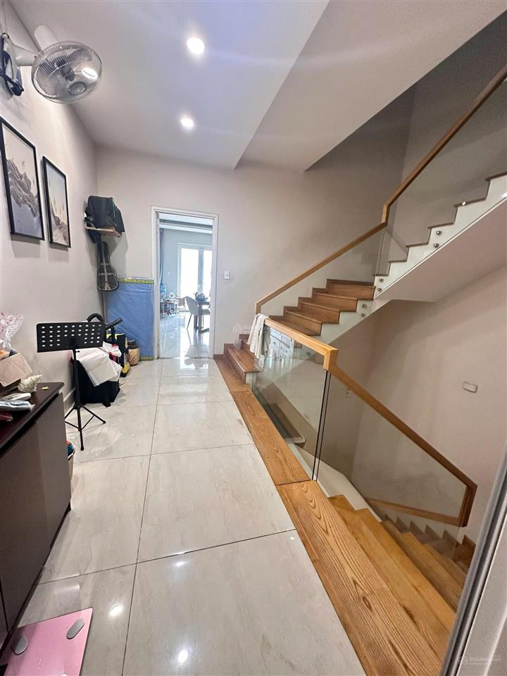 Cho thuê nhà phố merita khang điền, mặt tiền liên phường, 6pn 3wc, tiện ở và làm văn phòng, 30tr/th