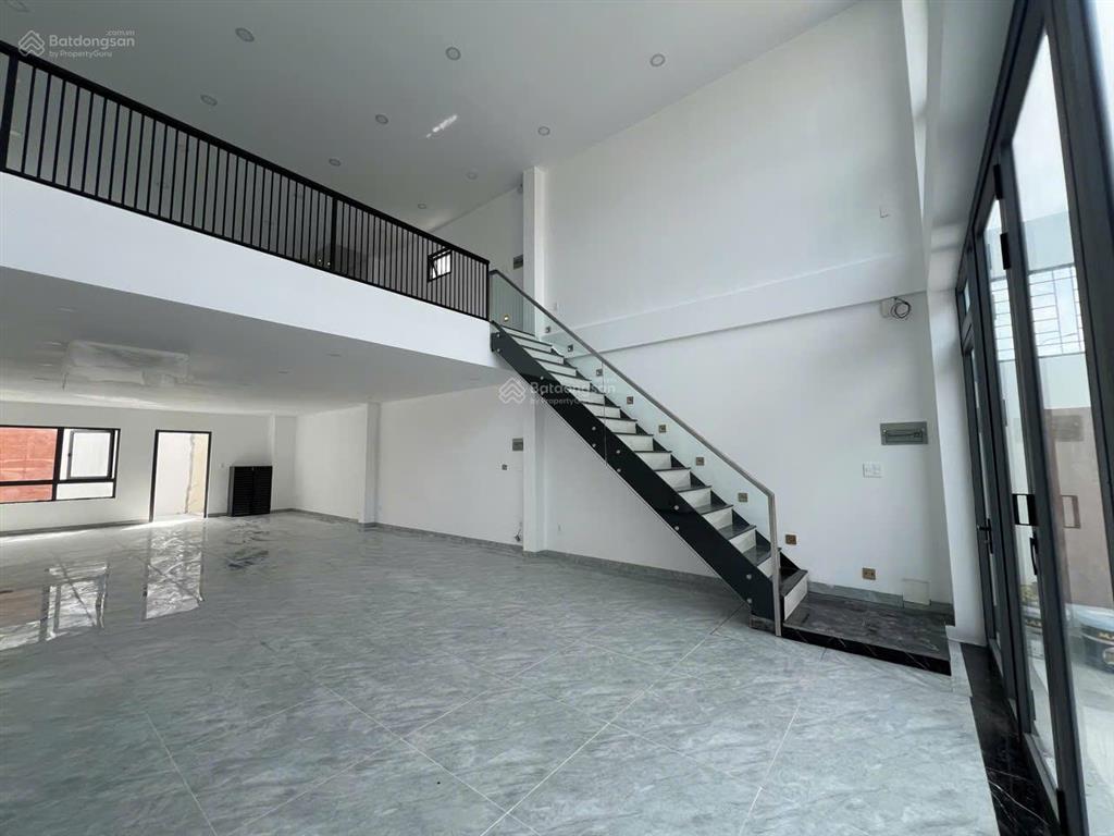 Cho thuê nhanh mặt tiền kinh doanh  đường nguyễn thanh sơn  8x20  1 trệt 1 lửng 2 lầu  chỉ 85tr