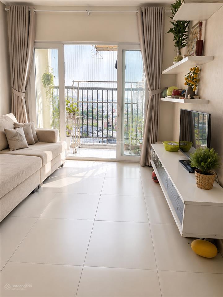 Bán nhanh căn hộ 2pn chung cư bộ công an, 72,8m2, lầu cao, sang tên ngay, giá 5 tỷ