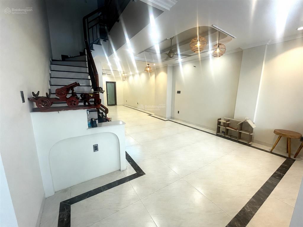 Cho thuê nhanh nhà phố mặt tiền đường lương định của, 5x20m, 1 hầm 5 lầu, thang máy, 80tr/th còn tl