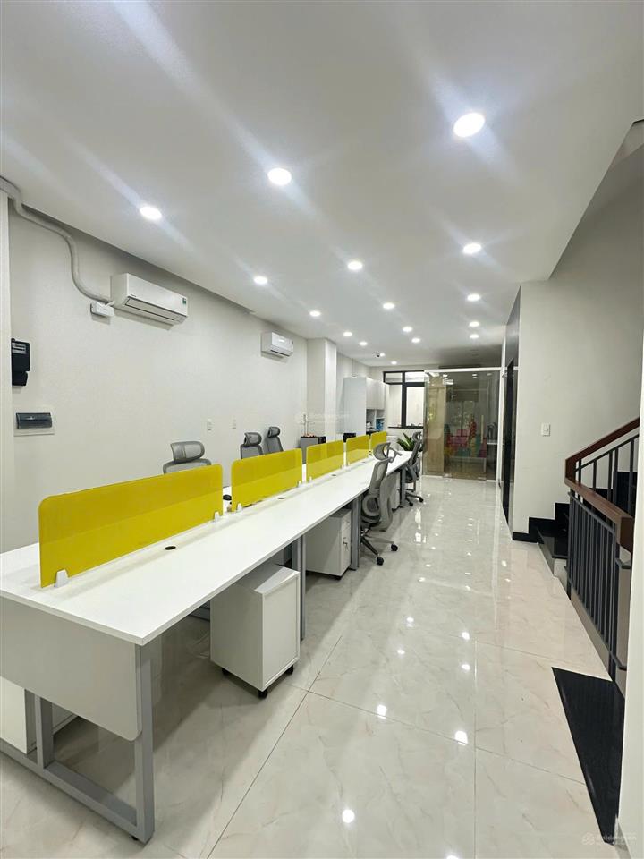 Cho thuê nhanh nhà phố kdc đông thủ thiêm, 6x22m, hầm trệt 3 lầu, sẵn máy lạnh, chỉ 45tr/tháng