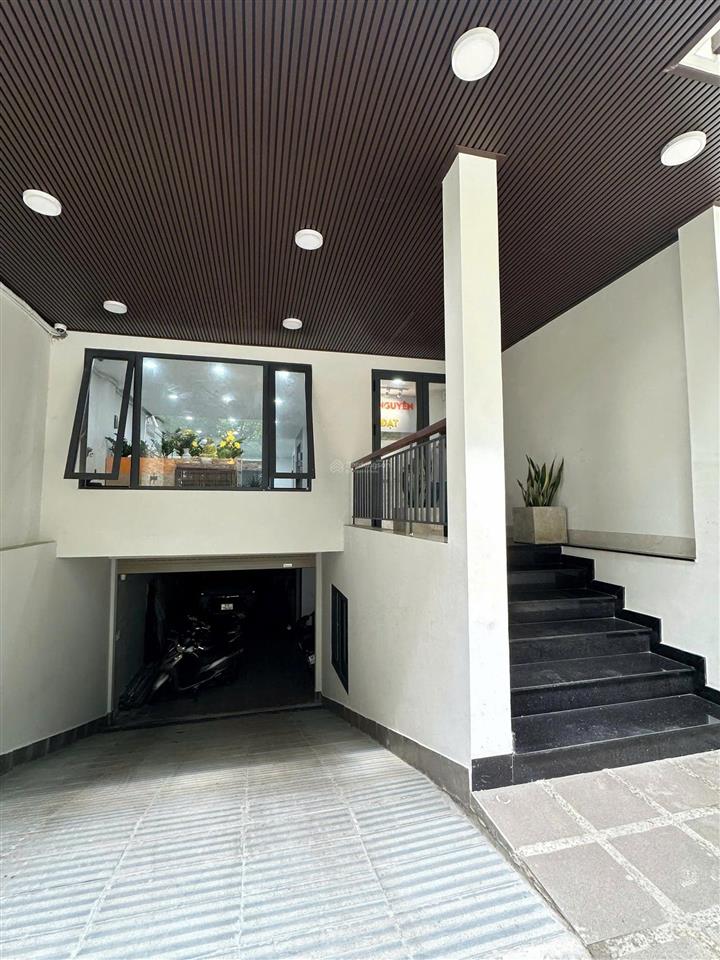 Cho thuê nhanh nhà phố kdc đông thủ thiêm, 6x22m, hầm trệt 3 lầu, sẵn máy lạnh, chỉ 45tr/tháng